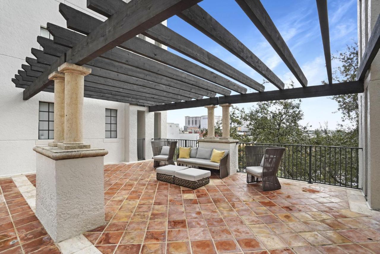 מיאמי Dharma Home Suites Coral Gables At Gables Grand Plaza מראה חיצוני תמונה