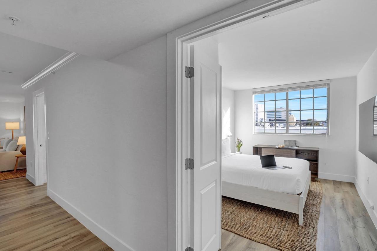 מיאמי Dharma Home Suites Coral Gables At Gables Grand Plaza מראה חיצוני תמונה