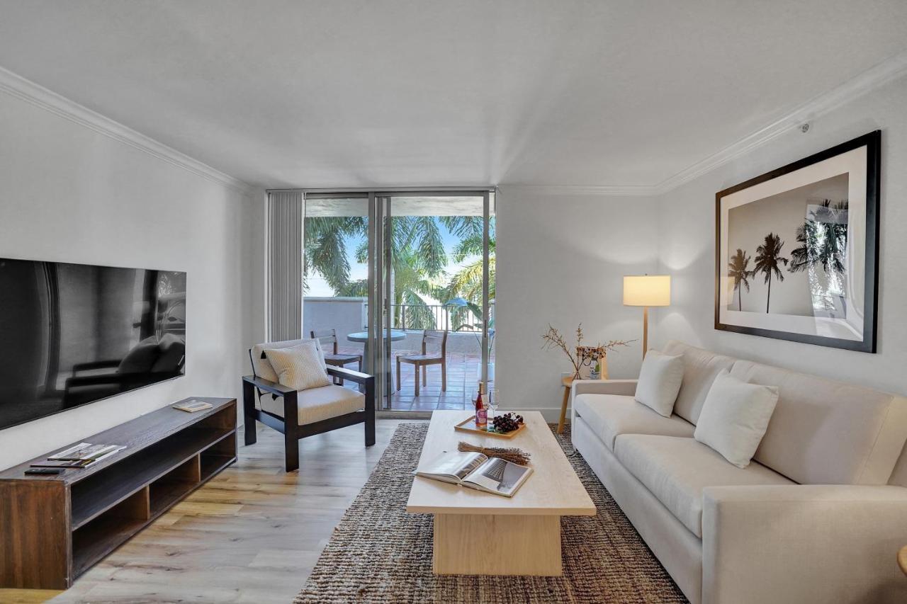 מיאמי Dharma Home Suites Coral Gables At Gables Grand Plaza מראה חיצוני תמונה