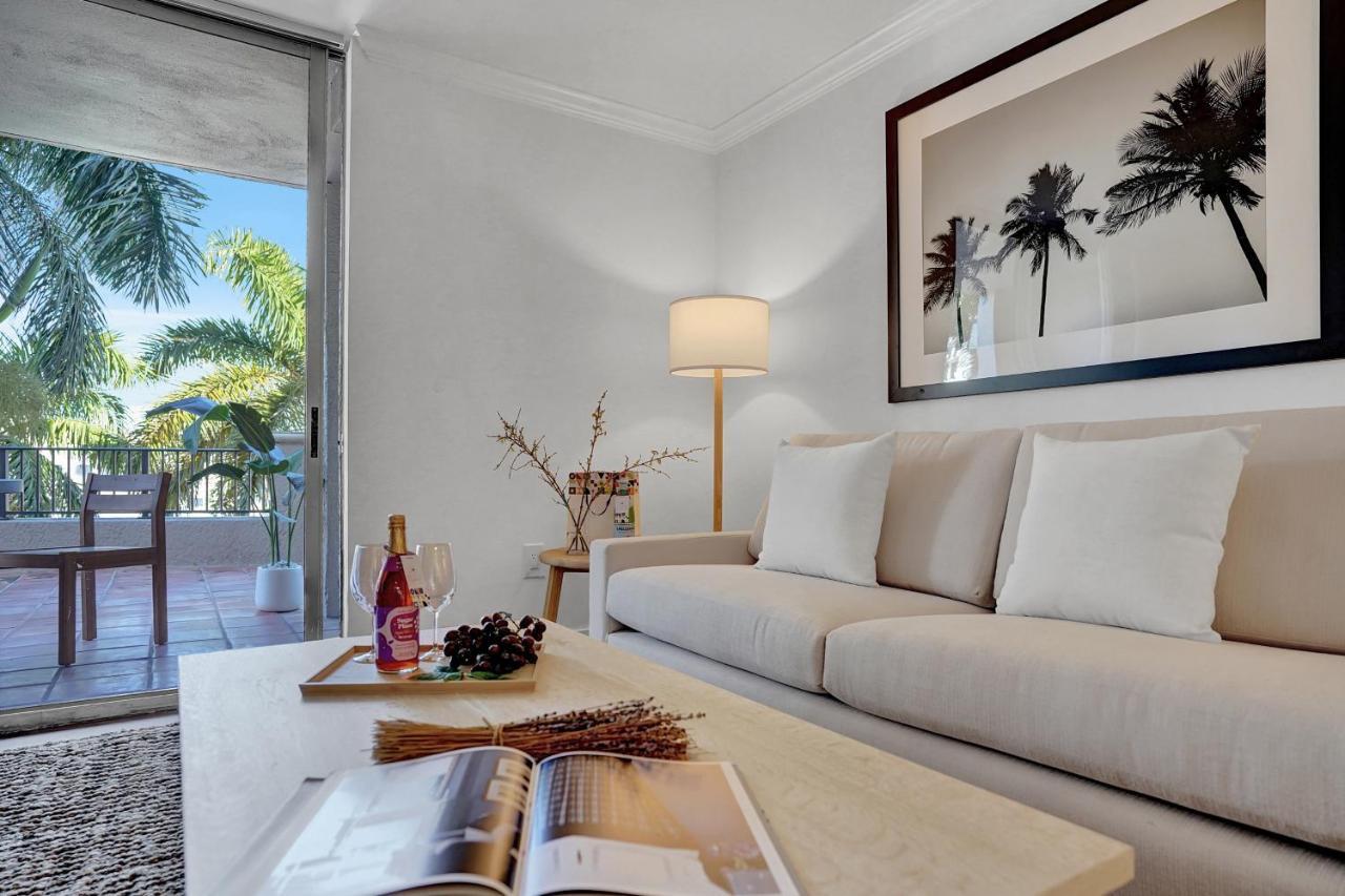 מיאמי Dharma Home Suites Coral Gables At Gables Grand Plaza מראה חיצוני תמונה