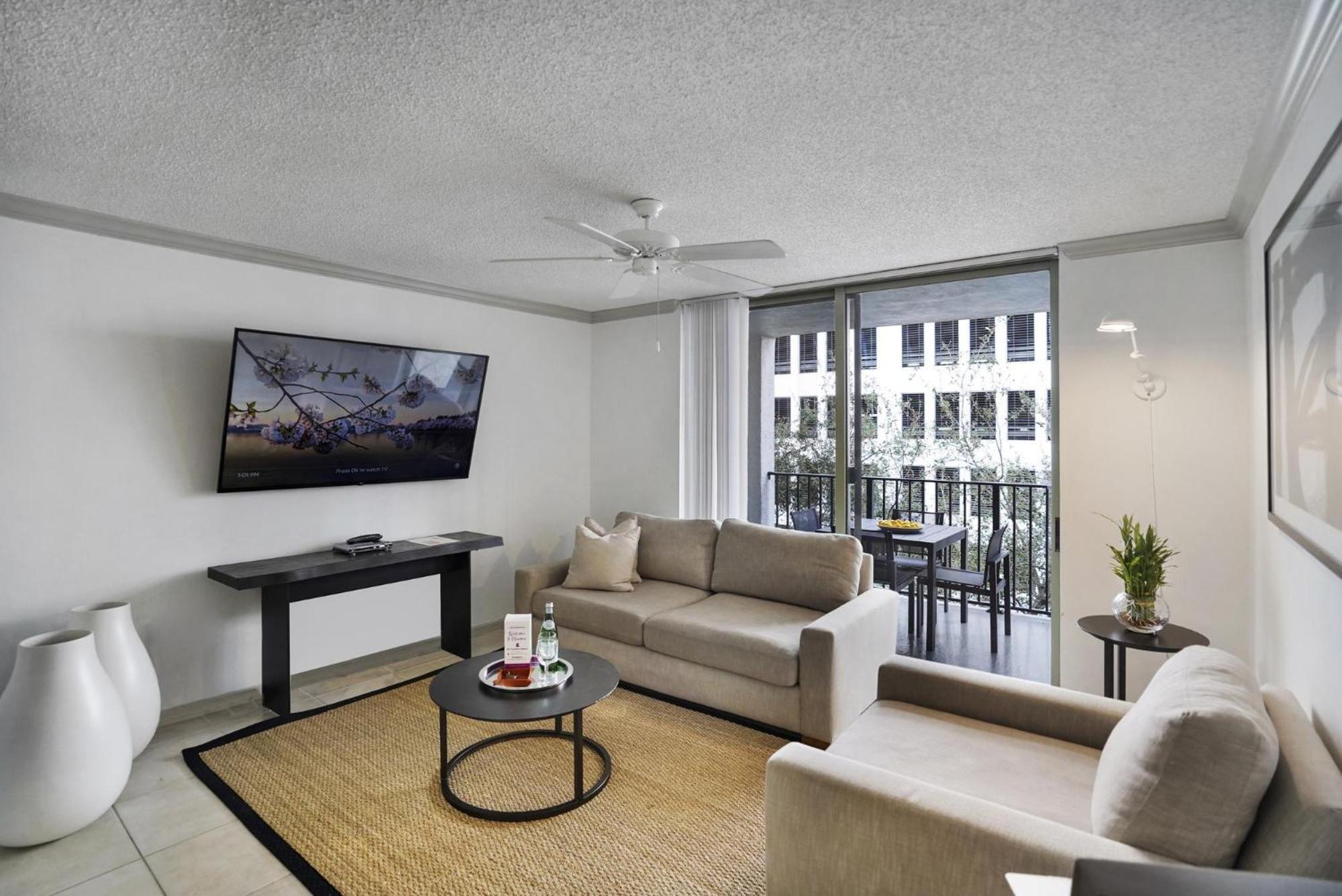מיאמי Dharma Home Suites Coral Gables At Gables Grand Plaza חדר תמונה