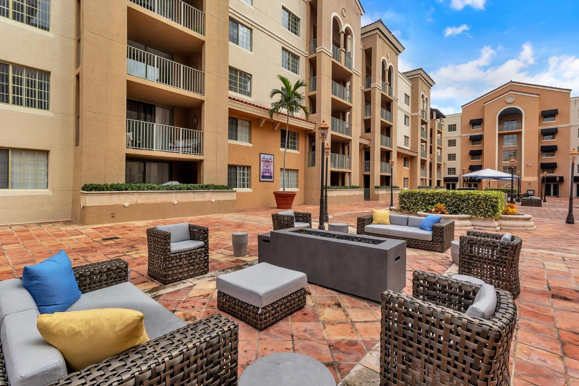 מיאמי Dharma Home Suites Coral Gables At Gables Grand Plaza חדר תמונה