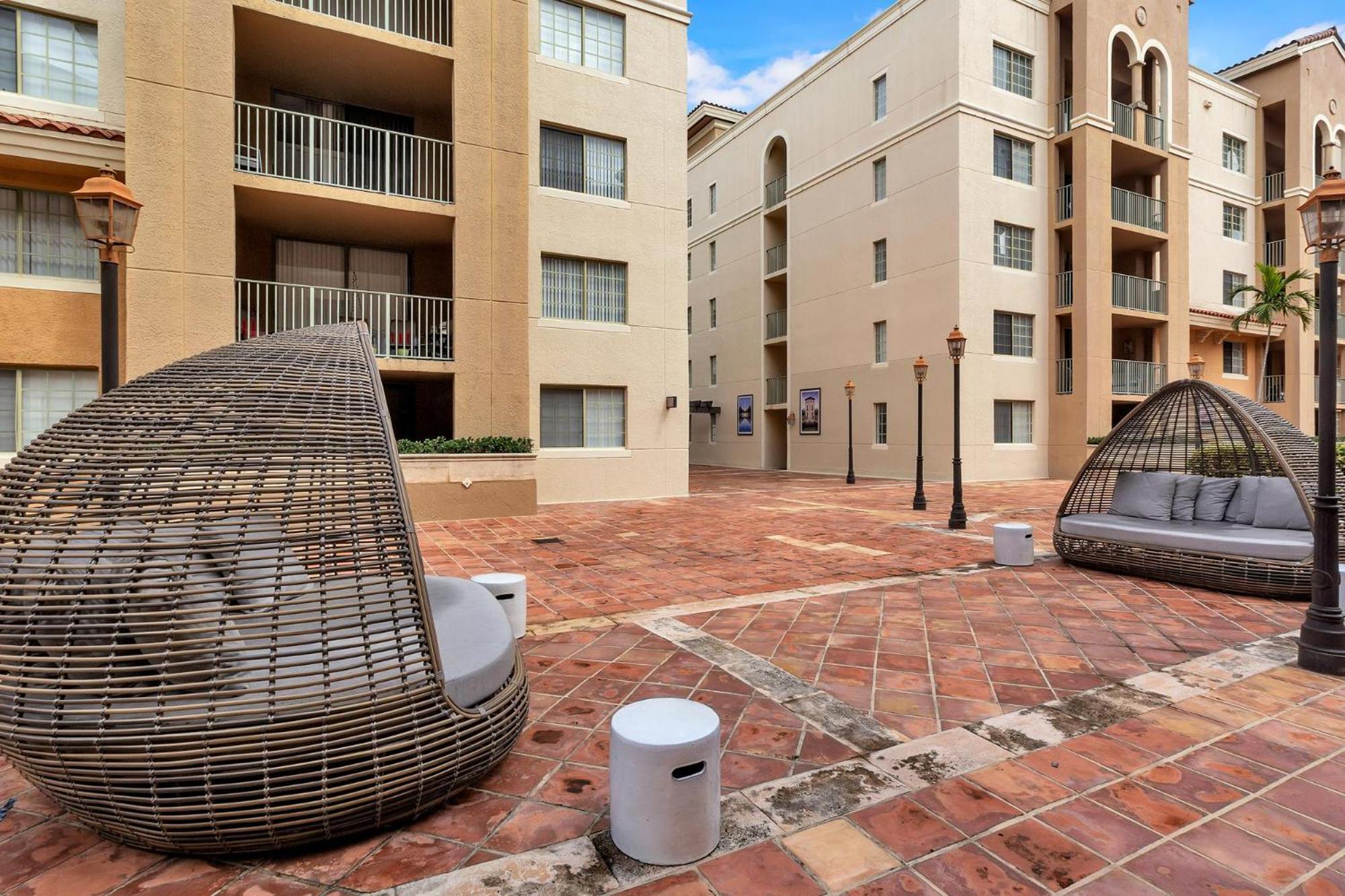 מיאמי Dharma Home Suites Coral Gables At Gables Grand Plaza חדר תמונה