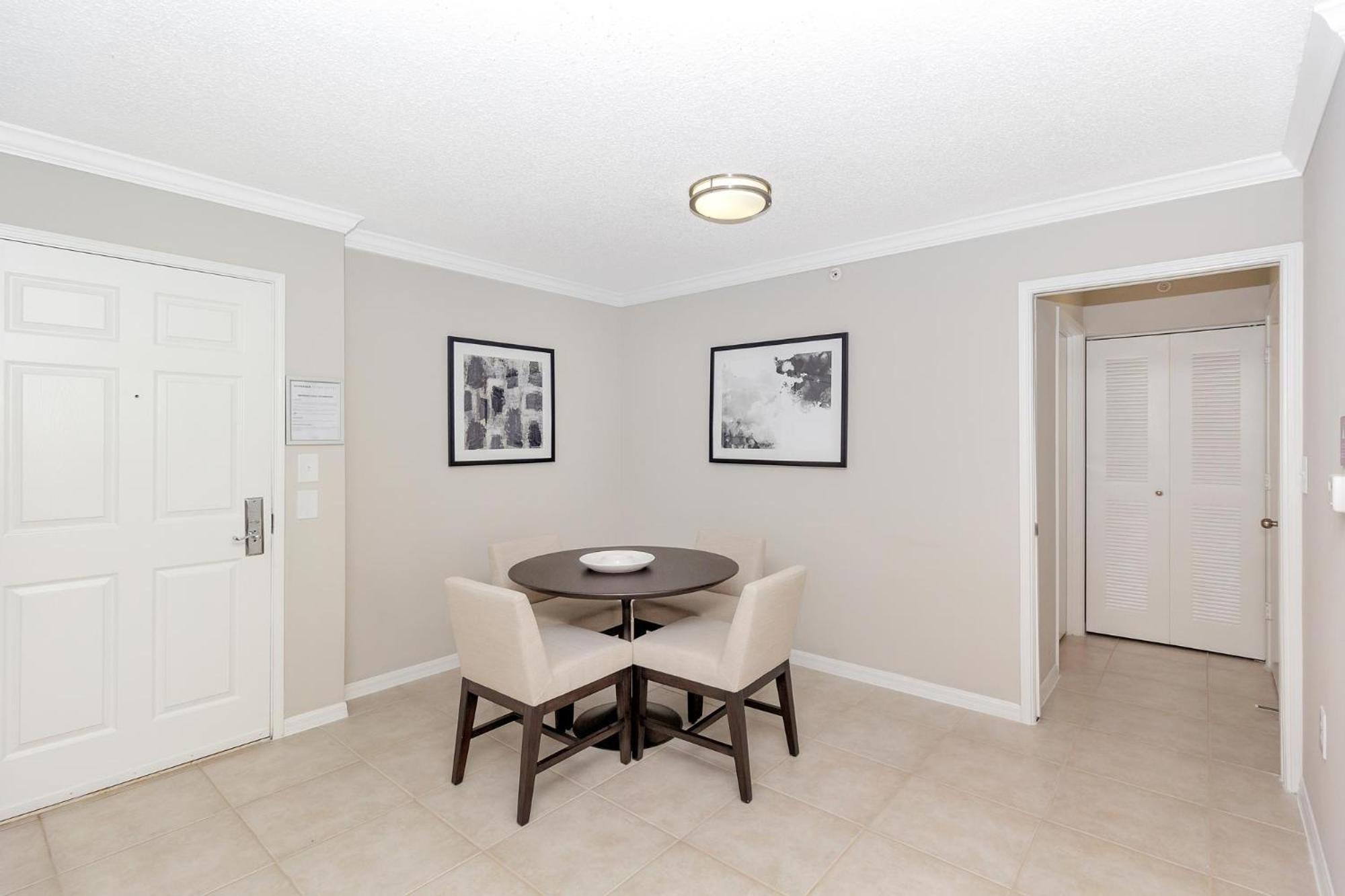 מיאמי Dharma Home Suites Coral Gables At Gables Grand Plaza חדר תמונה