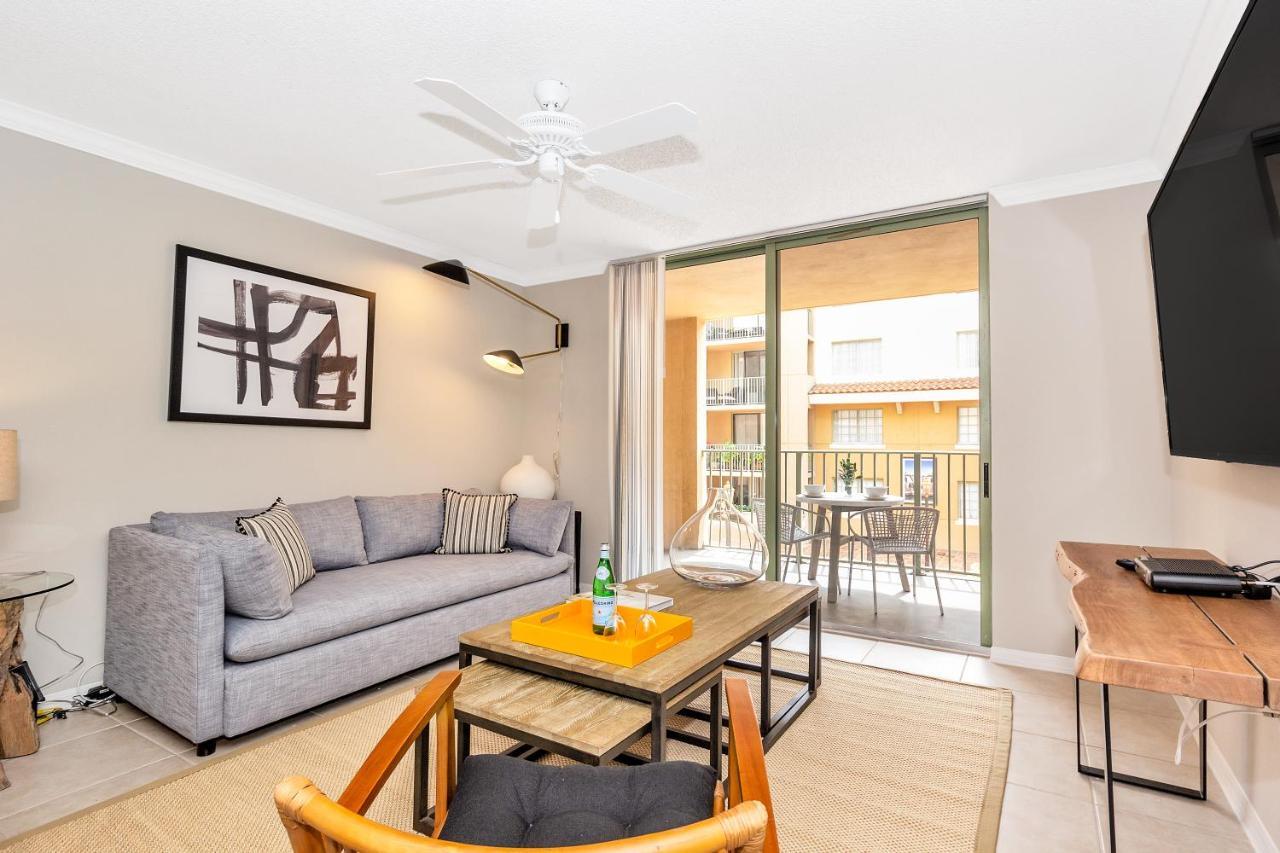 מיאמי Dharma Home Suites Coral Gables At Gables Grand Plaza מראה חיצוני תמונה